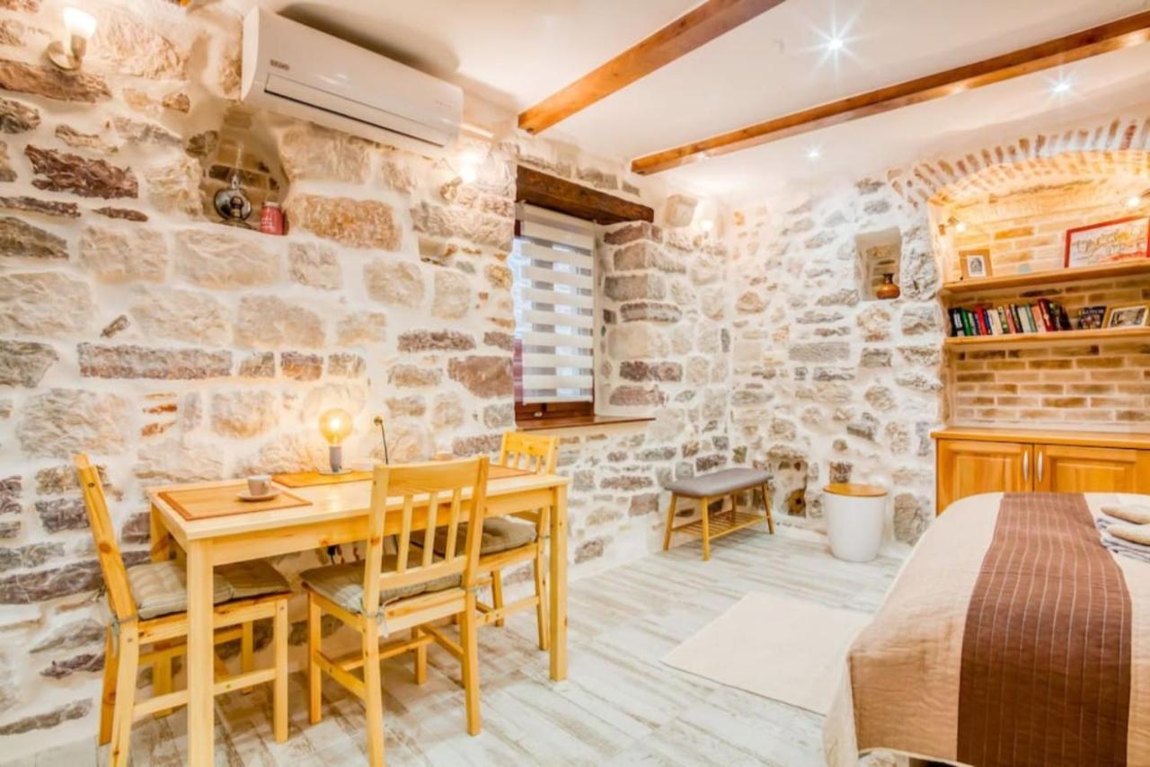 Kotor Bagus - Cozy Boutique Old Town Studio With Seaview Terrace Luaran gambar